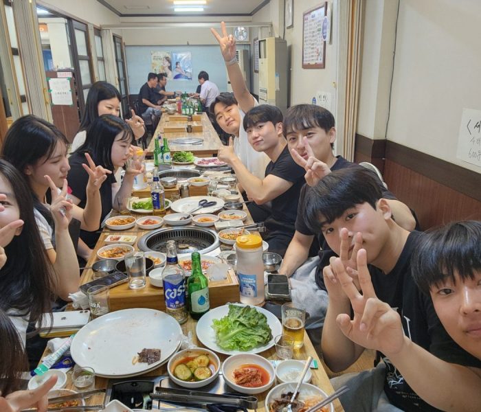학생회-회식-사진.jpg